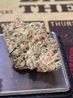 Tokyo Snow  28g OZ ON SALE SATIVA Tokyo Snow  28g OZ ON SALE SATIVA