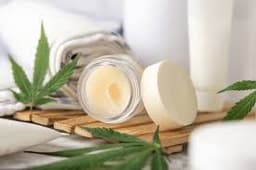 Kind Health & Beauty THC/CBD Lip Balm Kind Health & Beauty THC/CBD Lip Balm